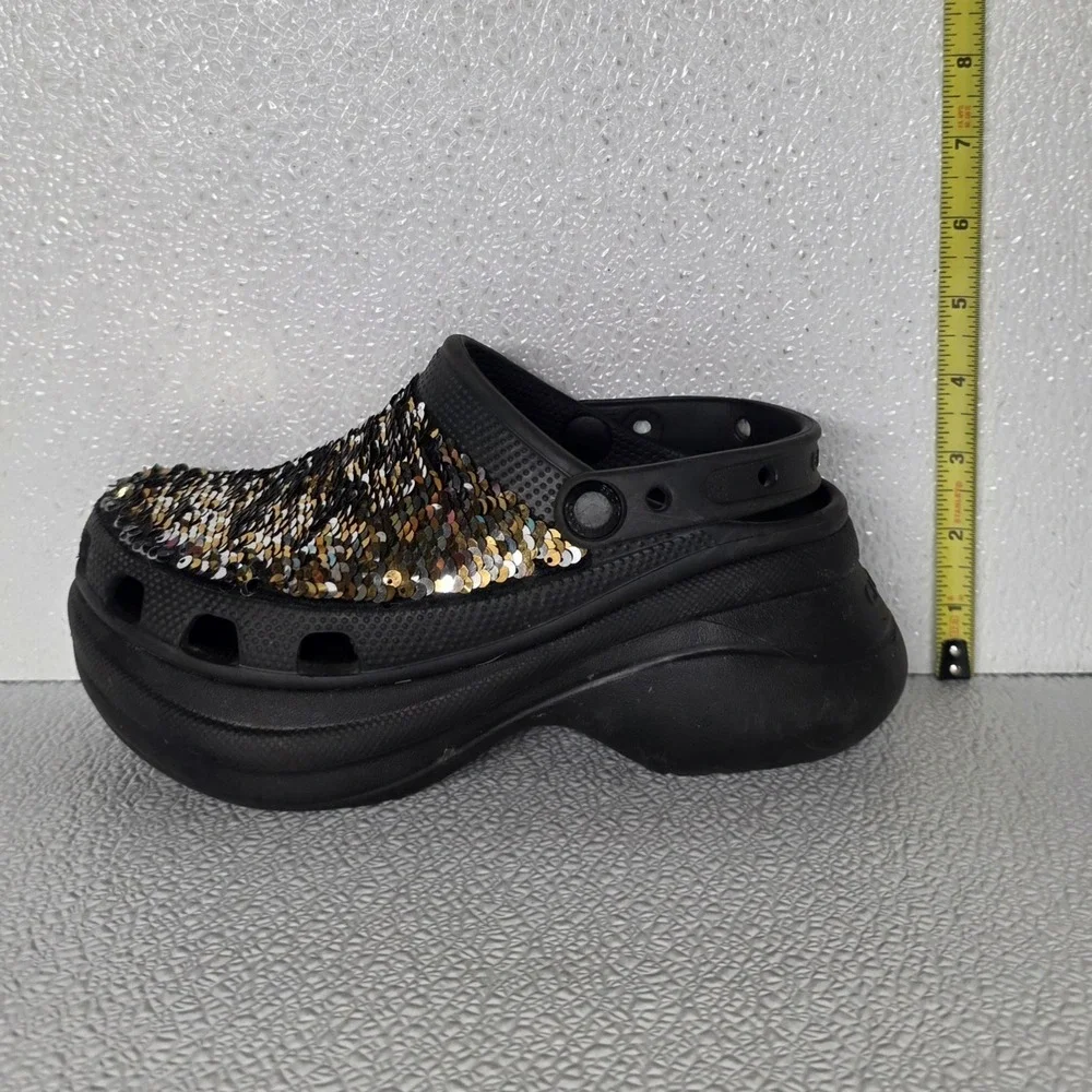 CROCS womens size